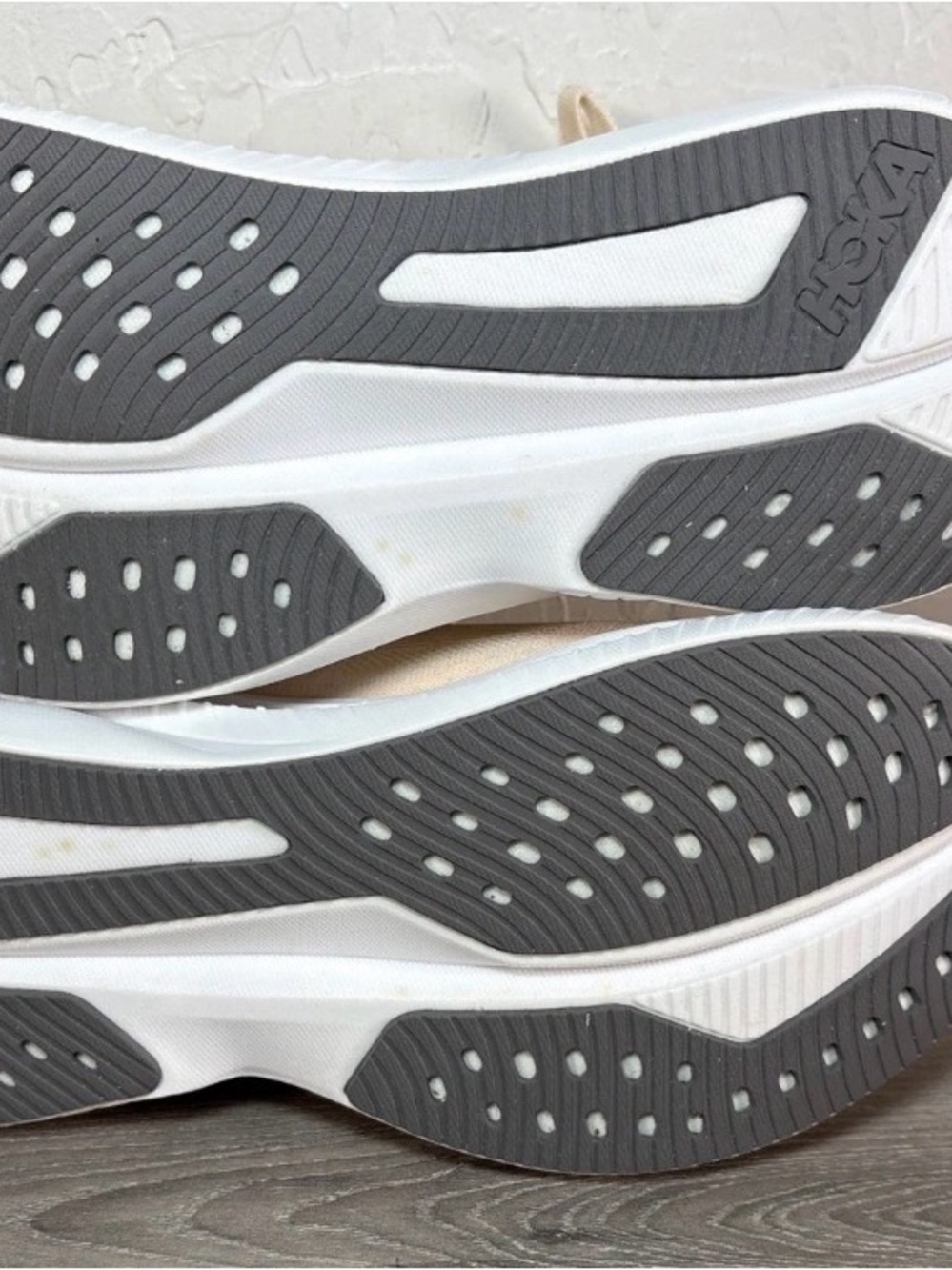 Hoka Hone One Women's Mach 6- White Eggshell Running Shoes- Size 9B - Picture 4 of 5
